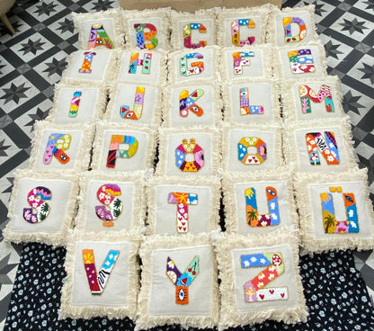 Kişiye Özel Baş Harf Punch İşlemeli Kırlent